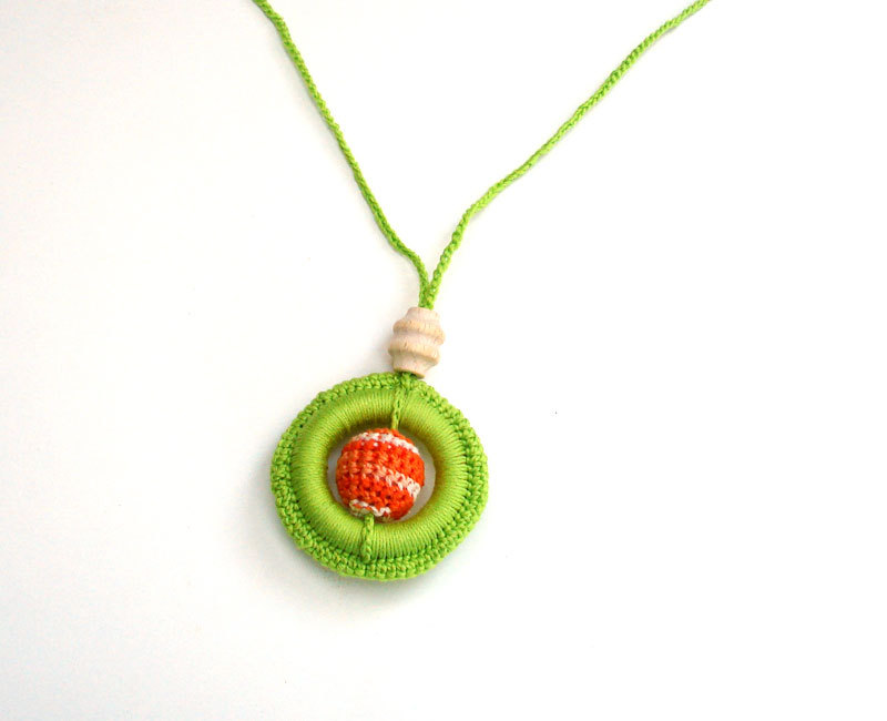 Nursing necklace with wooden ring neon green and orange for moms and girls